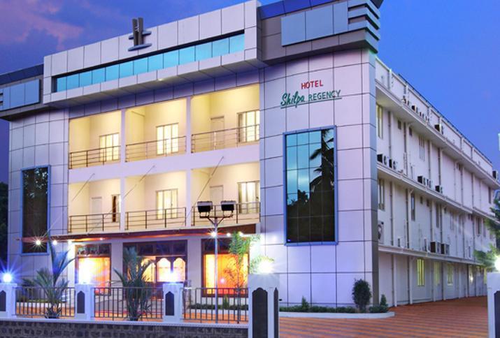 Hotel Shilpa Regency Kottārakara Exteriér fotografie